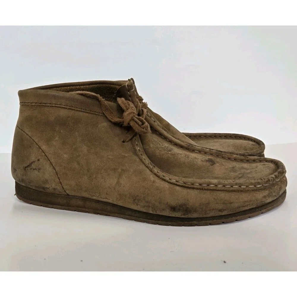 Clarks Boots Mens 11 Wallabee Chukka Desert Shoes Brown Leather Lace Up Mid Top